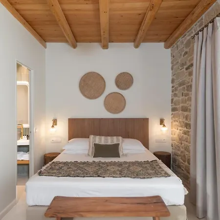 St.ten Stone Built Village Hotel Agioi Deka (Crete)